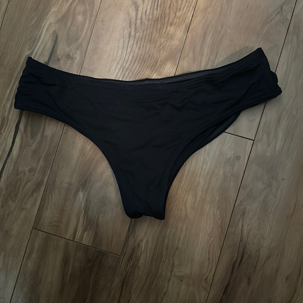 Billabong bikini bottoms